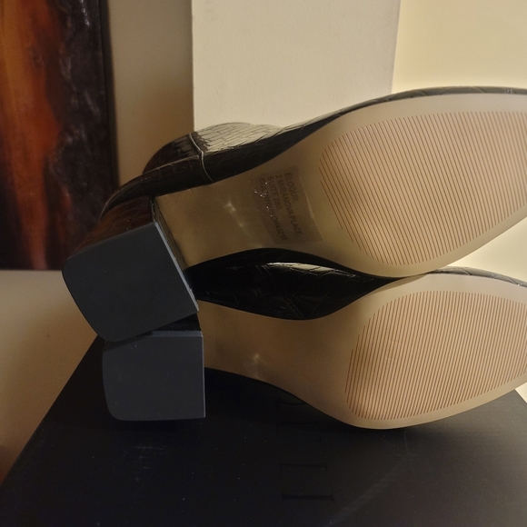 Eloquii Patent leather crocodile booties - Picture 5 of 5